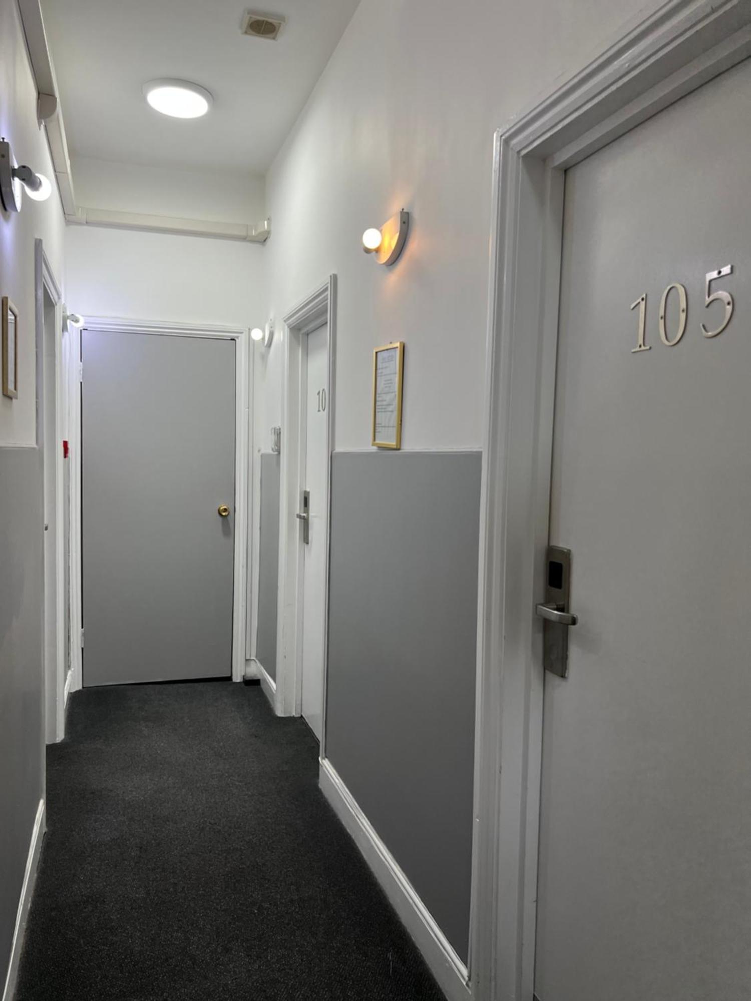 Plaza London Hotel Exterior photo