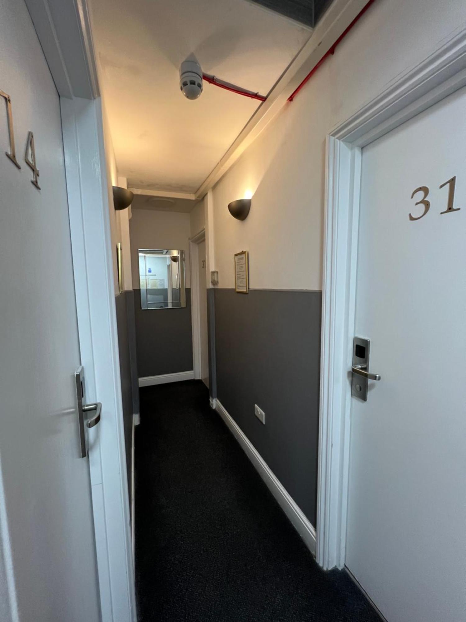 Plaza London Hotel Exterior photo
